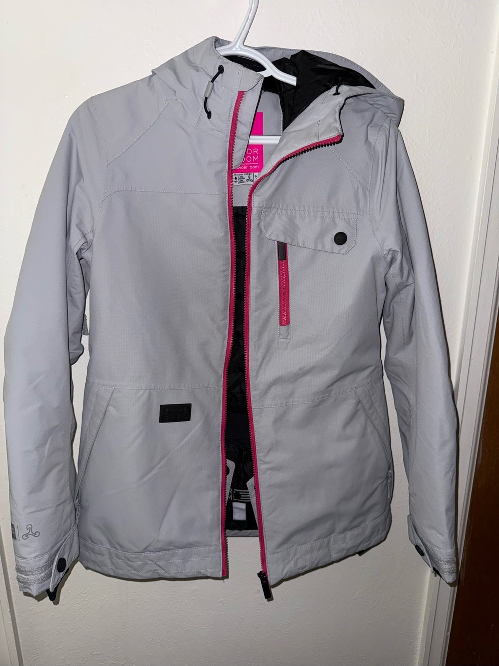 Women’s Light Gray snow jacket with Pink Trim